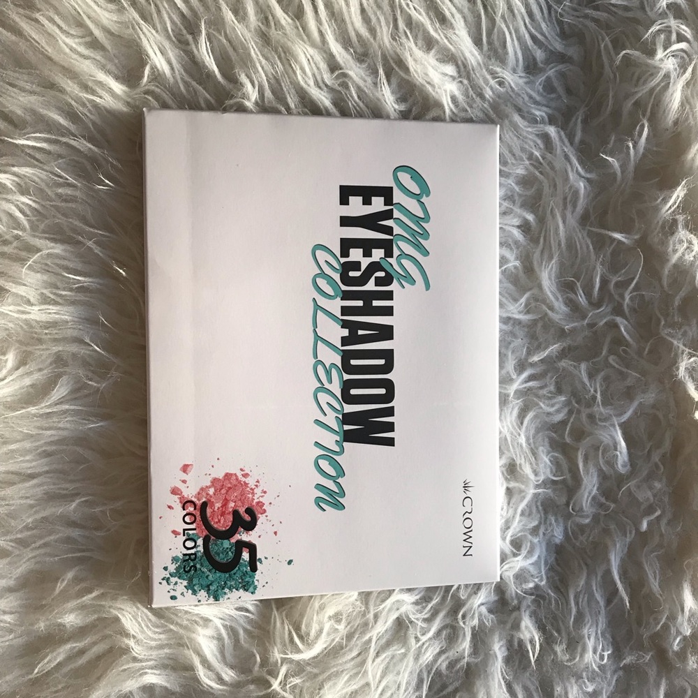 Crown Brand new eyeshadow